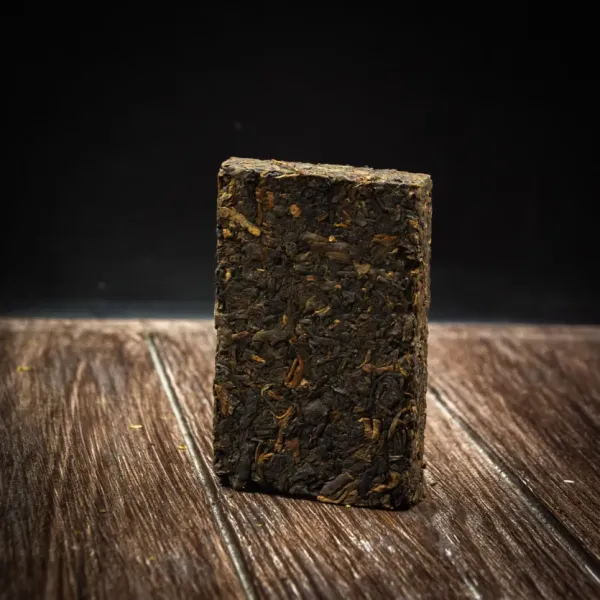 Чай Шу пуер Золота чайна брунька провінція Менхай 2013 55 грам