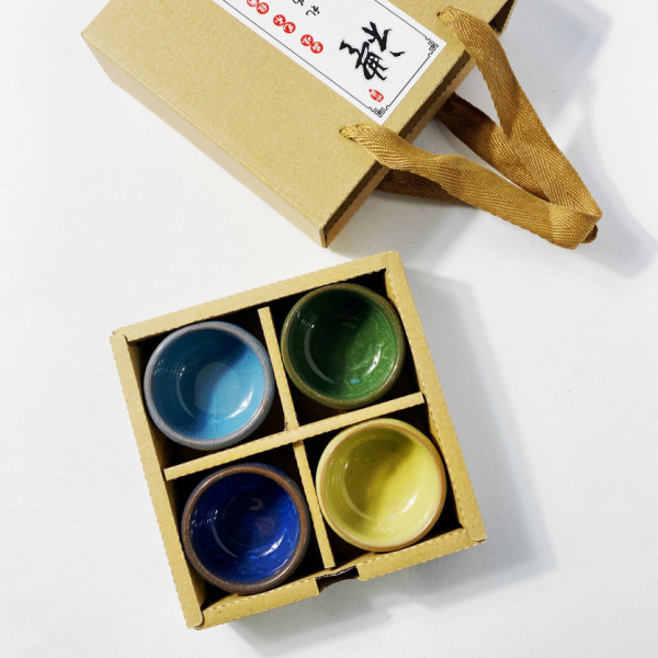 Set of 4 bowls in a box “Cracked Ice”